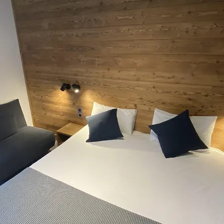 La Verticale Hotel 2*