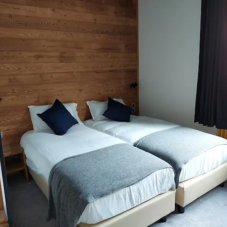 La Verticale Hotel 2*